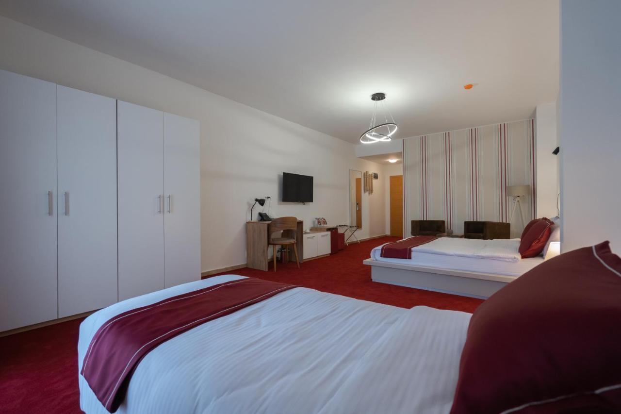 Austrian Palace Hotel Скопье Экстерьер фото