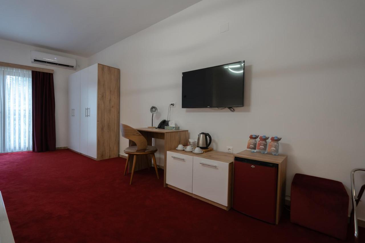 Austrian Palace Hotel Скопье Экстерьер фото